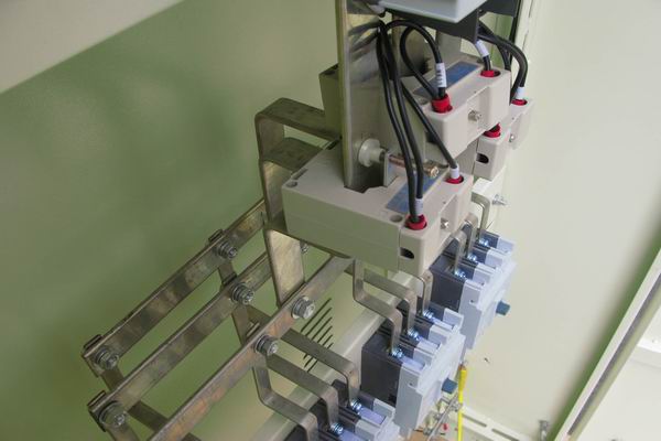 麒麟控制箱-3683讲讲控制箱的使用特点